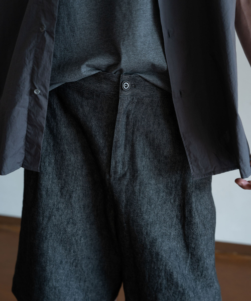 BLANKROOM(ブランクルーム)の「ハンクリネンバンディングショーツ_ダスティブラック(その他パンツ・メンズ・その他・1/2/3)」の4枚目の写真