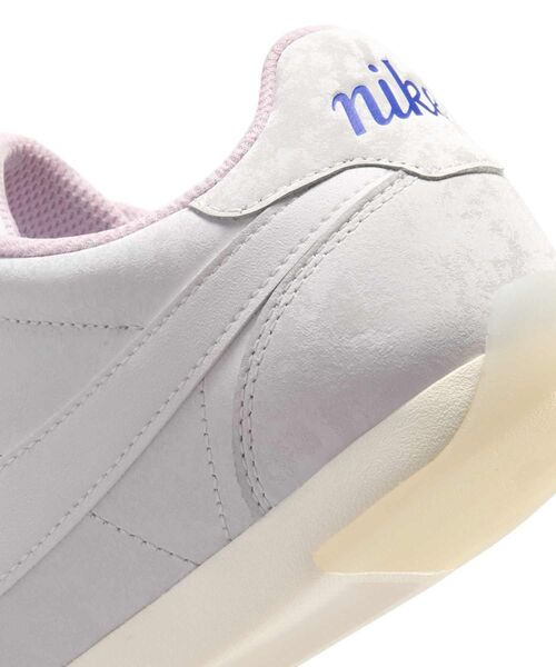 NIKE(ナイキ)の「ナイキ スプリント シスター ウィメンズシューズ / Nike Sprint Sister Women's Shoes IW1255-121 Summit White(スニーカー・レディース・アイボリー・25/24.5/23.5/22.5/22/24/23/26/25.5)」の12枚目の写真