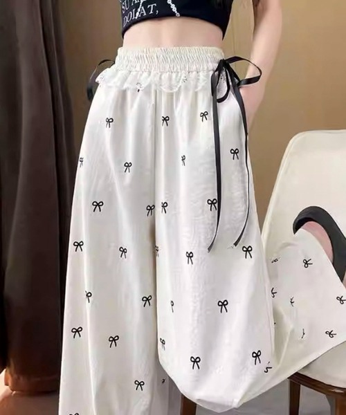 AVYL（アヴィル）の「ミニリボン総柄ワイドイージーパンツ（その他パンツ・レディース・ブラック/ホワイト・M）」の9枚目の写真