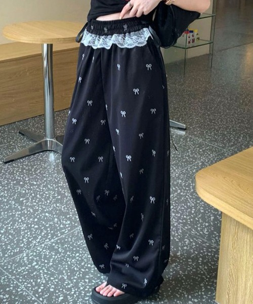 AVYL（アヴィル）の「ミニリボン総柄ワイドイージーパンツ（その他パンツ・レディース・ブラック/ホワイト・M）」の6枚目の写真