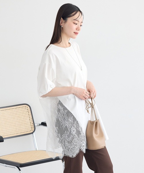 earth music&ecology(アースミュージックアンドエコロジー)の「アシメレースビッグTシャツ(Tシャツ/カットソー・レディース・ブラック/オフホワイト・FREE)」の5枚目の写真