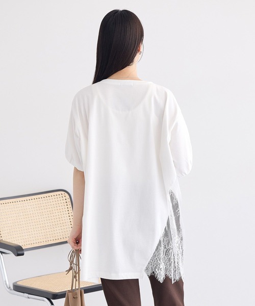 earth music&ecology(アースミュージックアンドエコロジー)の「アシメレースビッグTシャツ(Tシャツ/カットソー・レディース・ブラック/オフホワイト・FREE)」の6枚目の写真