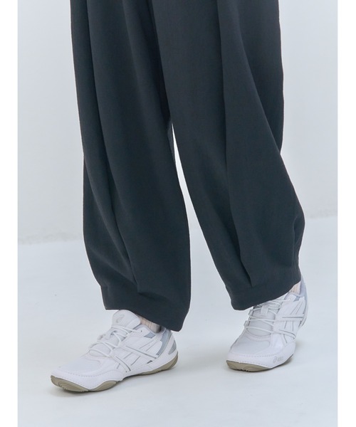 ASICS（アシックス）の「HYPERSYNC / ハイパーシンク（スニーカー・レディース・ホワイト×グレー・29.5/29/27/28/26.5/27.5/23/24/25.5/23.5/25/26/22.5/24.5/28.5）」の5枚目の写真