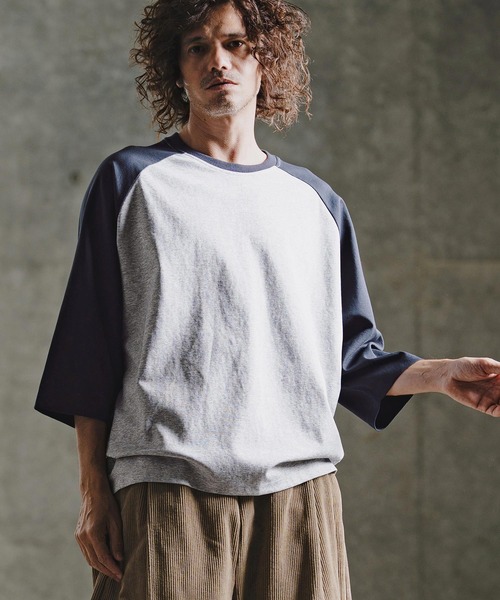GLIMCLAP(グリムクラップ)の「mlt5758-Smooth Jersey 3-4 Sleeve Raglan T-shirt 7分袖ラグランTシャツ(211-020-gla-cg)(Tシャツ/カットソー・メンズ・チャコールグレー×ブラック/ホワイト×ブラック/ネイビー系・S/L/M)」の3枚目の写真