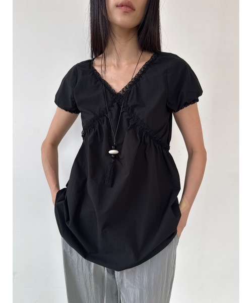 Didot.showroom(ディドット ショールーム)の「コットンレースパフブラウス(シャツ/ブラウス・レディース・クリーム/ブラック・FREE)」の1枚目の写真