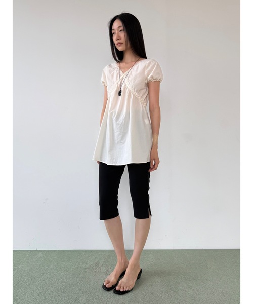 Didot.showroom(ディドット ショールーム)の「コットンレースパフブラウス(シャツ/ブラウス・レディース・クリーム/ブラック・FREE)」の5枚目の写真