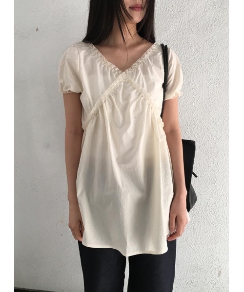 Didot.showroom(ディドット ショールーム)の「コットンレースパフブラウス(シャツ/ブラウス・レディース・クリーム/ブラック・FREE)」の12枚目の写真