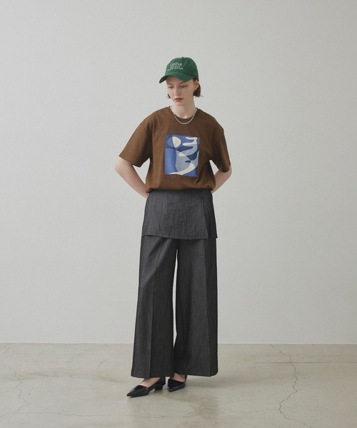 uchi.(ウチ)の「グラフィックデザインプリント半袖Tシャツ(Tシャツ/カットソー・レディース・ブラウン/オフホワイト/サックスブルー・FREE)」の19枚目の写真