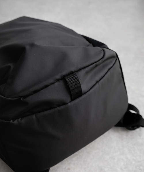 patagonia（パタゴニア）の「Patagonia ATOM DAY PACK 24L ワンポイントロゴバックパック リュックサック（バックパック/リュック・メンズ・ダークブルー/マジェンタ/ブルー/ブラック・FREE）」の13枚目の写真