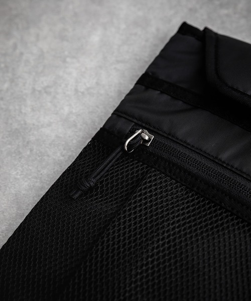 patagonia（パタゴニア）の「Patagonia ATOM DAY PACK 24L ワンポイントロゴバックパック リュックサック（バックパック/リュック・メンズ・ダークブルー/マジェンタ/ブルー/ブラック・FREE）」の16枚目の写真