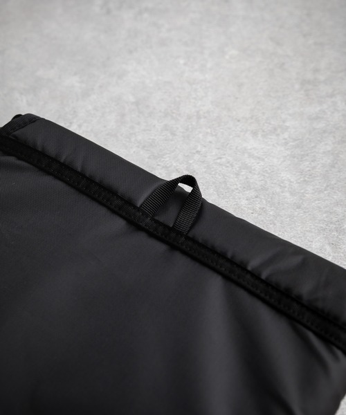 patagonia（パタゴニア）の「Patagonia ATOM DAY PACK 24L ワンポイントロゴバックパック リュックサック（バックパック/リュック・メンズ・ダークブルー/マジェンタ/ブルー/ブラック・FREE）」の19枚目の写真
