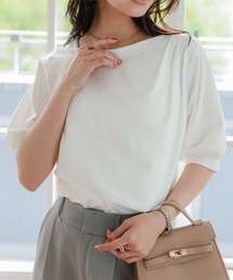 [ オフィスカジュアル ]　アシンメトリードレープネックカットソー