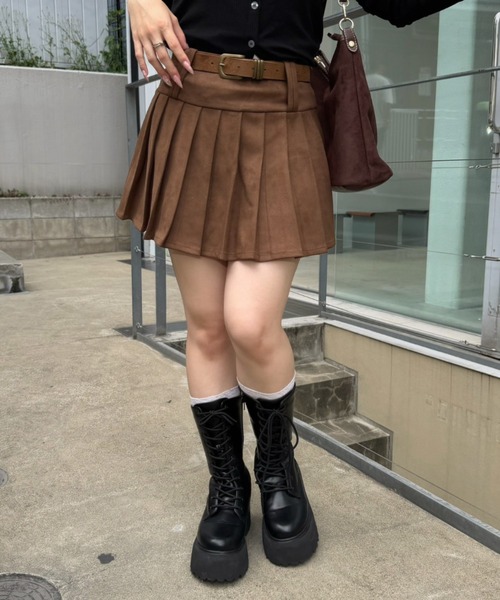APPORTE PAR LES MARCHES(アポルテパーレマルシェ)の「こなれ感抜群のプリーツミニスカート(スカート・レディース・ブラック/キャメル・SMALL/MEDIUM)」の10枚目の写真
