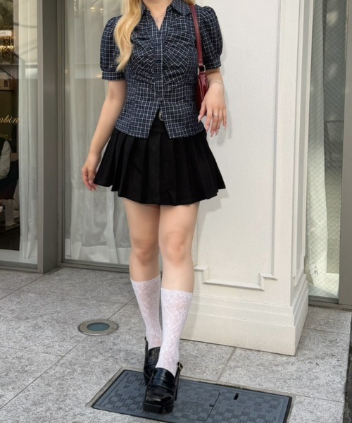APPORTE PAR LES MARCHES(アポルテパーレマルシェ)の「こなれ感抜群のプリーツミニスカート(スカート・レディース・ブラック/キャメル・SMALL/MEDIUM)」の5枚目の写真