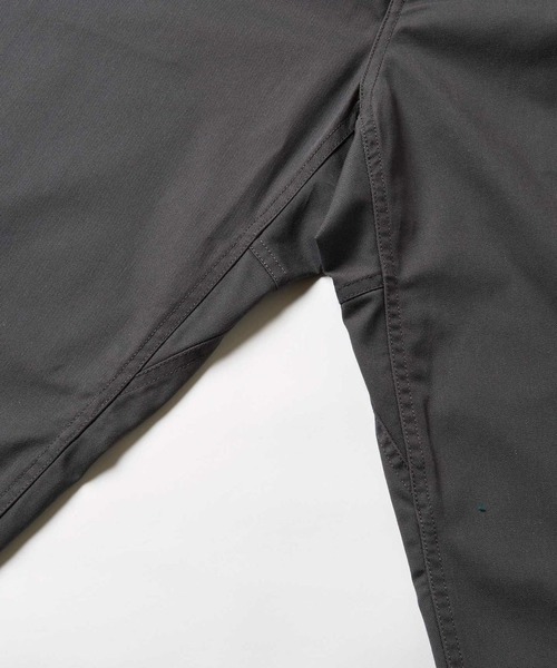 Gramicci(グラミチ)の「Gramicci / T/C TWILL TUCK TAPERED PANT / GMP4-SJP10 秋服 冬服(チノパンツ・メンズ・ブラック/チャコール/ベージュ・S/M/XL/L)」の5枚目の写真