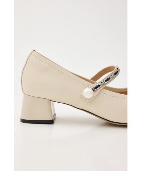 STACCATO(スタッカート)の「メゾンローヒールライトパンプス(パンプス・レディース・ブラック/ホワイト系その他・23.5cm/23cm/22.5cm/24.5cm/24cm)」の6枚目の写真