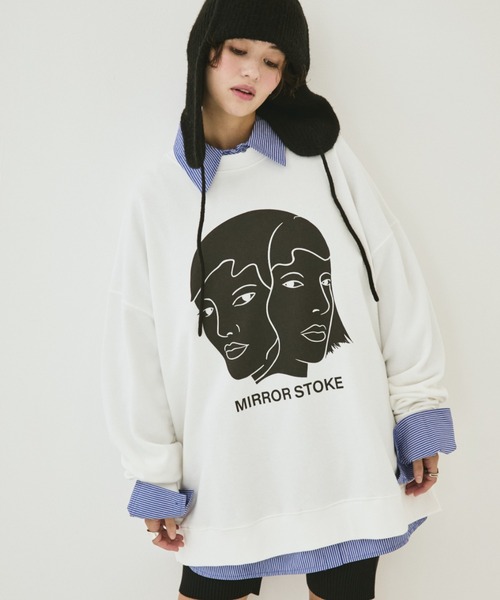 MIRROR STOKE(ミラーストーク)の「【ZOZO限定】MIRROR FACE/FLOWER SWEATSHIRT/ミラーフェイス/フラワースウェットシャツ(スウェット・レディース・グレー/オフホワイト・MEDIUM)」の4枚目の写真