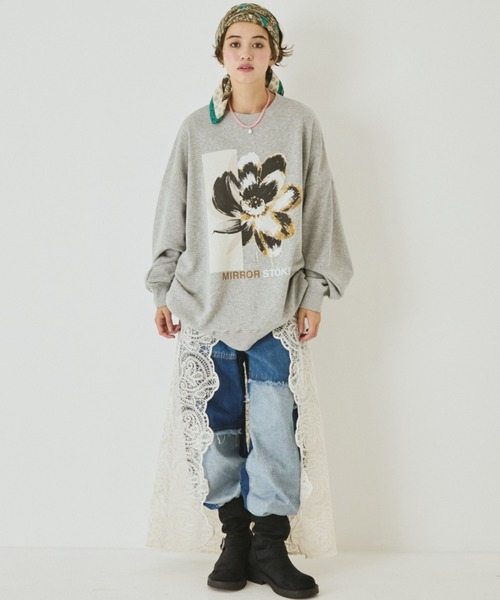 MIRROR STOKE(ミラーストーク)の「【ZOZO限定】MIRROR FACE/FLOWER SWEATSHIRT/ミラーフェイス/フラワースウェットシャツ(スウェット・レディース・グレー/オフホワイト・MEDIUM)」の18枚目の写真