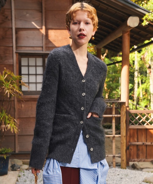 OMMO(オーエムエムオー)の「DOUBLE FACE KNIT CD(カーディガン/ボレロ・レディース・グレー/ブラウン/パープル・F)」の14枚目の写真