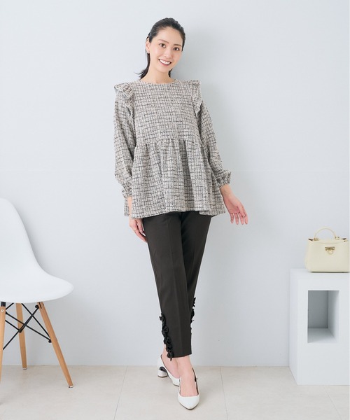 Neige(ネージュ)の「クラシカルフリルリボンツイードトップス(Tシャツ/カットソー・レディース・ベージュ/ブラック・ONE SIZE)」の3枚目の写真
