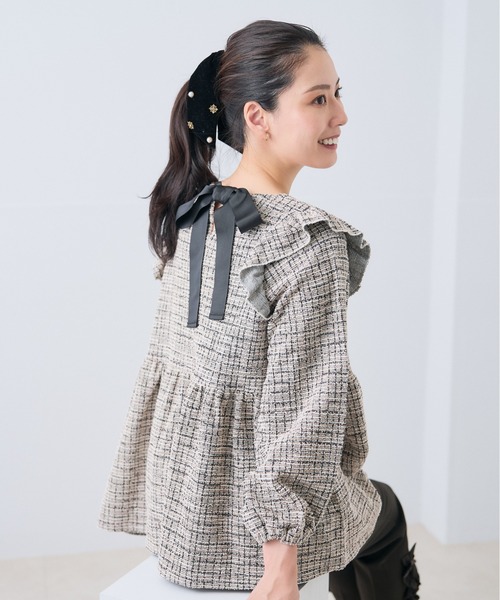 Neige(ネージュ)の「クラシカルフリルリボンツイードトップス(Tシャツ/カットソー・レディース・ベージュ/ブラック・ONE SIZE)」の13枚目の写真
