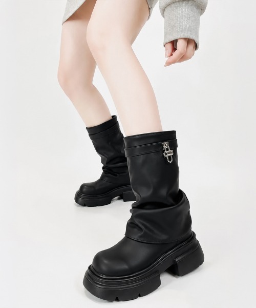 Miniministore(ミニミニストア)の「カバーブーツレディースミドルブーツ厚底靴(ブーツ・レディース・アイボリー/ブラック・24.5cm/24.0cm/23.5cm/23.0cm/22.5cm)」の1枚目の写真