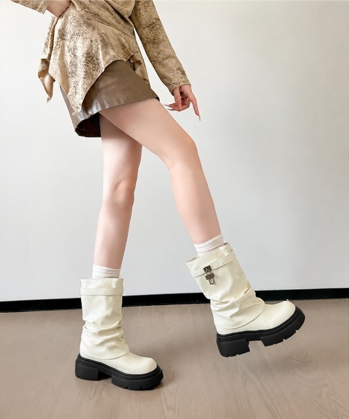 Miniministore(ミニミニストア)の「カバーブーツレディースミドルブーツ厚底靴(ブーツ・レディース・アイボリー/ブラック・24.5cm/24.0cm/23.5cm/23.0cm/22.5cm)」の21枚目の写真