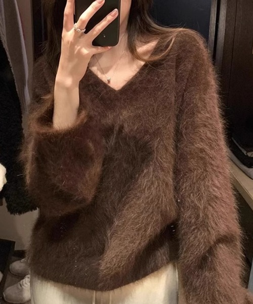 FLINEA(フリネア)の「シンプルVネック長袖ニットトップス(ニット/セーター・レディース・ライトブルー/ホワイト/イエロー/レッド/ブラウン・FREE)」の8枚目の写真