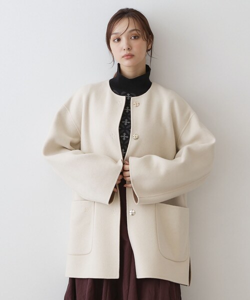 DRESSTERIOR(ドレステリア)の「Super140sリバーシブルコート(ノーカラーコート・レディース・ホワイト系7/ベージュ系その他7/グレー系その他5・36/34/38)」の5枚目の写真