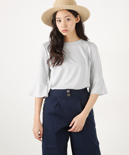 MOUSSY（マウジー）の「FLARE SLEEVE POINT TOPS（Tシャツ/カットソー・レディース・ホワイト/ライトグレー/ブラック/ピンク・FREE）」の3枚目の写真