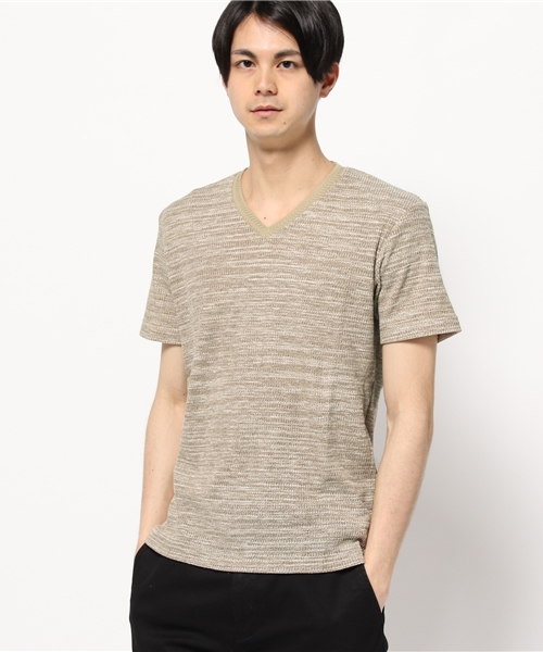 MEN'S BIGI(メンズビギ)の「VネックTシャツ/JAPAN MADE(日本製)(Tシャツ/カットソー・メンズ・グレー/ベージュ/ネイビー・MEDIUM/SMALL/LARGE)」の1枚目の写真