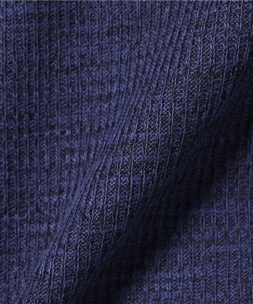 MEN'S BIGI(メンズビギ)の「VネックTシャツ/JAPAN MADE(日本製)(Tシャツ/カットソー・メンズ・グレー/ベージュ/ネイビー・MEDIUM/SMALL/LARGE)」の9枚目の写真