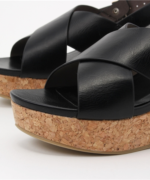 LE TALON（ルタロン）の「7.5cmクロスプラットサンダル◆（サンダル・レディース・ベージュ/シルバー/ブラック・35.5/36.5/37.5/38）」の7枚目の写真