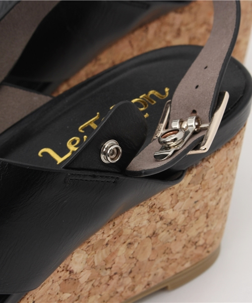 LE TALON（ルタロン）の「7.5cmクロスプラットサンダル◆（サンダル・レディース・ベージュ/シルバー/ブラック・35.5/36.5/37.5/38）」の10枚目の写真