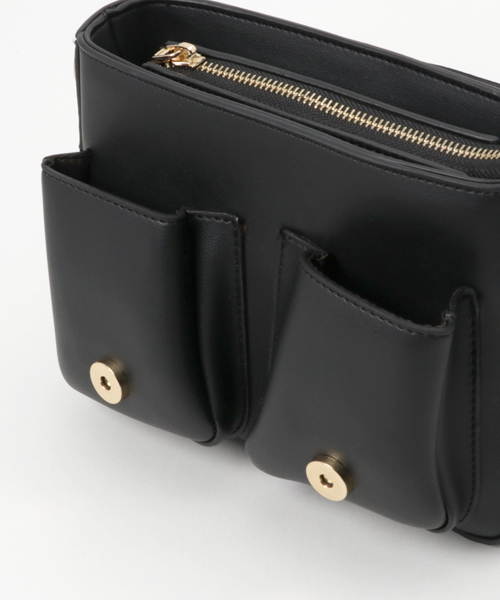 PLAIN CLOTHING（プレーンクロージング）の「フロントダブルポケットハンドバッグ/ショルダーバッグ【PLAIN CLOTHING】（ショルダーバッグ・レディース・ブラック/キャメル/グレー・FREE）」の4枚目の写真