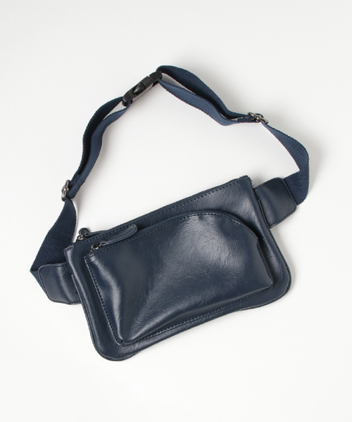 Fun & Daily（ファンアンドデイリー）の「F&D : Round Zipper Body Bag（ボディバッグ/ウエストポーチ・メンズ・ネイビー/ブラック/ブラウン・FREE）」の12枚目の写真