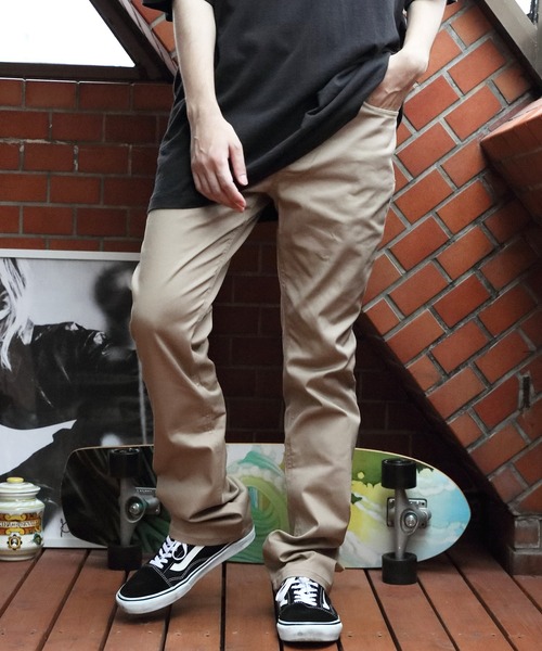 8(eight)(エイト)の「シューカットスキニーパンツ(チノパンツ・メンズ・ホワイト/ブラック/ワイン/カーキ/ネイビー/グレー/ベージュ/ライトグレー・LARGE/MEDIUM/X-LARGE)」の1枚目の写真