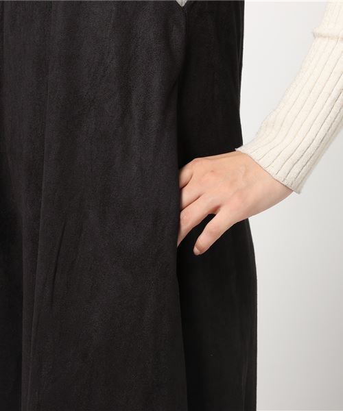 MERLOT（メルロー）の「肩リボンサロペットワイドパンツ1202（サロペット/オーバーオール・レディース・ブラック/パープル/ブルーグレー/キャメル・FREE）」の8枚目の写真