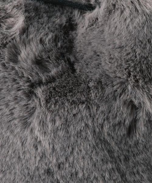 ODETTE E ODILE（オデットエオディール）の「O フェイクファーキンチャクバッグ（ショルダーバッグ・レディース・ダークグレー/ネイビー・FREE）」の9枚目の写真