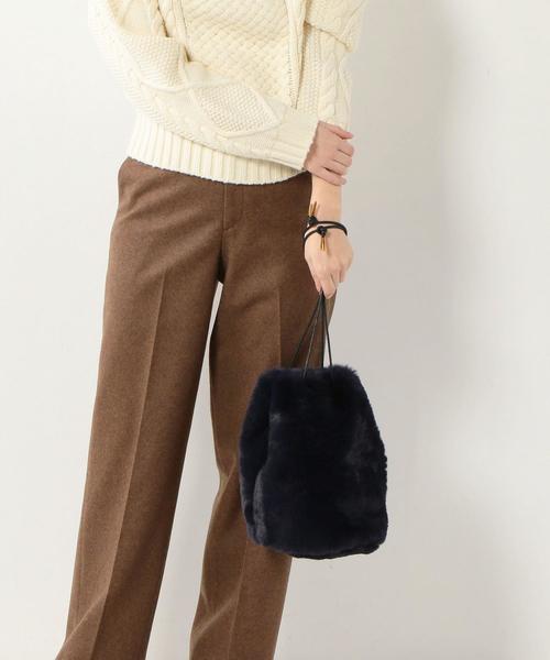 ODETTE E ODILE（オデットエオディール）の「O フェイクファーキンチャクバッグ（ショルダーバッグ・レディース・ダークグレー/ネイビー・FREE）」の4枚目の写真