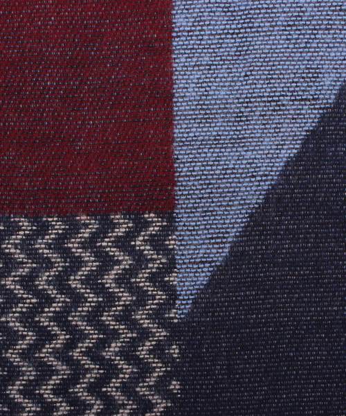 ８(eight)（エイト）の「幾何学柄 ロングマフラー ストール（マフラー・メンズ・ブラック/ブルー/ネイビー・FREE）」の14枚目の写真