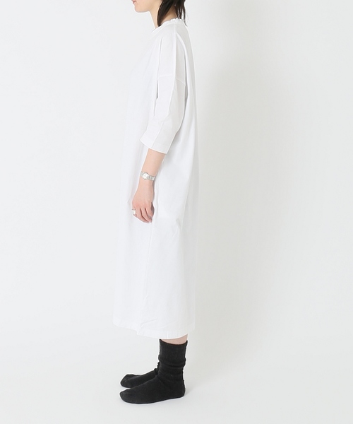 JOURNAL STANDARD LUXE(ジャーナルスタンダード ラックス)の「クラシックテンジク スタンダードクルーワンピース◆(ワンピース・レディース・ブラック/ホワイト/ネイビー/ブラウン・SMALL/MEDIUM)」の16枚目の写真