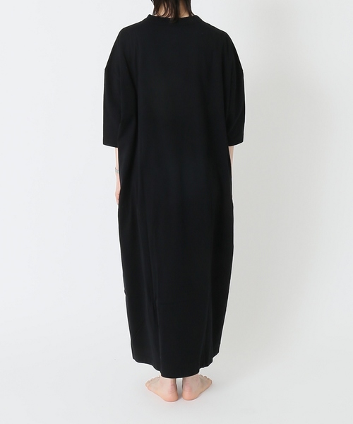 JOURNAL STANDARD LUXE(ジャーナルスタンダード ラックス)の「クラシックテンジク スタンダードクルーワンピース◆(ワンピース・レディース・ブラック/ホワイト/ネイビー/ブラウン・SMALL/MEDIUM)」の17枚目の写真