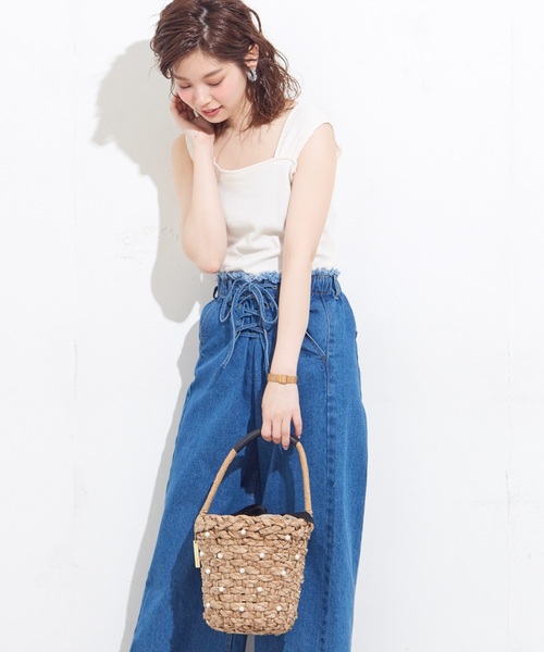 natural couture(ナチュラルクチュール)の「ワッフル太ストラップキャミ(Tシャツ/カットソー・レディース・ピンクベージュ/ブラック/レッド/アイボリー/トップグレー・FREE)」の21枚目の写真