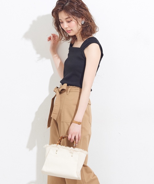natural couture(ナチュラルクチュール)の「ワッフル太ストラップキャミ(Tシャツ/カットソー・レディース・ピンクベージュ/ブラック/レッド/アイボリー/トップグレー・FREE)」の6枚目の写真