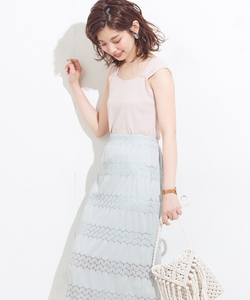 natural couture(ナチュラルクチュール)の「ワッフル太ストラップキャミ(Tシャツ/カットソー・レディース・ピンクベージュ/ブラック/レッド/アイボリー/トップグレー・FREE)」の14枚目の写真