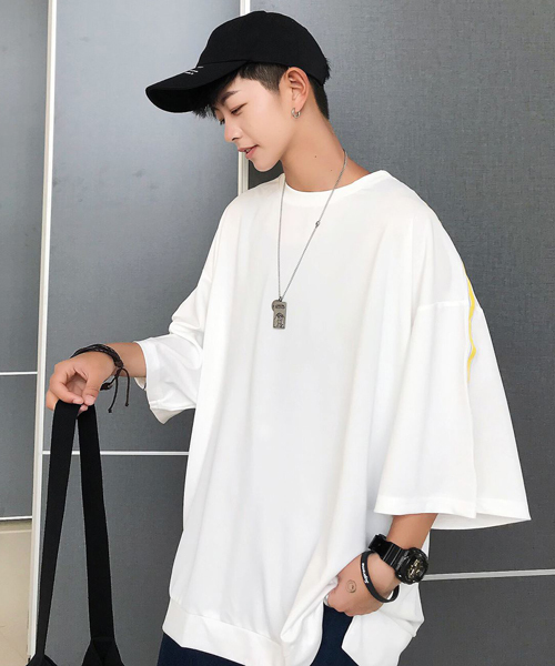 neos（ネオス）の「【neos -addictive design-】ビッグシルエット 1/2スリーブ ポンチスウェットPO（スウェット・メンズ・ホワイト/ブラック/ブラック×イエロー/グレー/テラコッタ/ライトグリーン/パープル/ワインレッド/オフホワイト・MEDIUM/LARGE）」の2枚目の写真