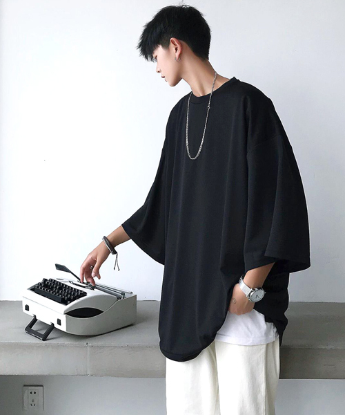 neos（ネオス）の「【neos -addictive design-】ビッグシルエット 1/2スリーブ ポンチスウェットPO（スウェット・メンズ・ホワイト/ブラック/ブラック×イエロー/グレー/テラコッタ/ライトグリーン/パープル/ワインレッド/オフホワイト・MEDIUM/LARGE）」の4枚目の写真