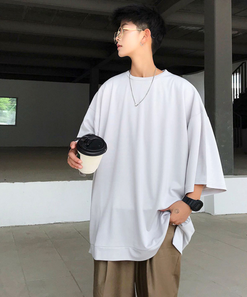 neos（ネオス）の「【neos -addictive design-】ビッグシルエット 1/2スリーブ ポンチスウェットPO（スウェット・メンズ・ホワイト/ブラック/ブラック×イエロー/グレー/テラコッタ/ライトグリーン/パープル/ワインレッド/オフホワイト・MEDIUM/LARGE）」の19枚目の写真