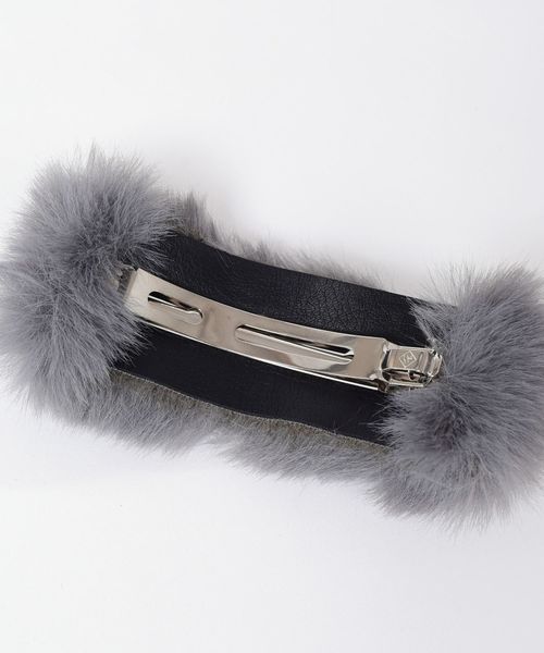 Khaju（カージュ）の「【WEB限定】Khaju:フェイクファーバレッタ◇◇（バレッタ/ヘアクリップ・レディース・ブラック/グレー/ブルー/キャメル/ピンク・ONE SIZE）」の11枚目の写真